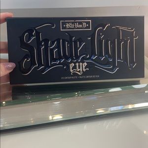 Kat Von D eyeshadow palette